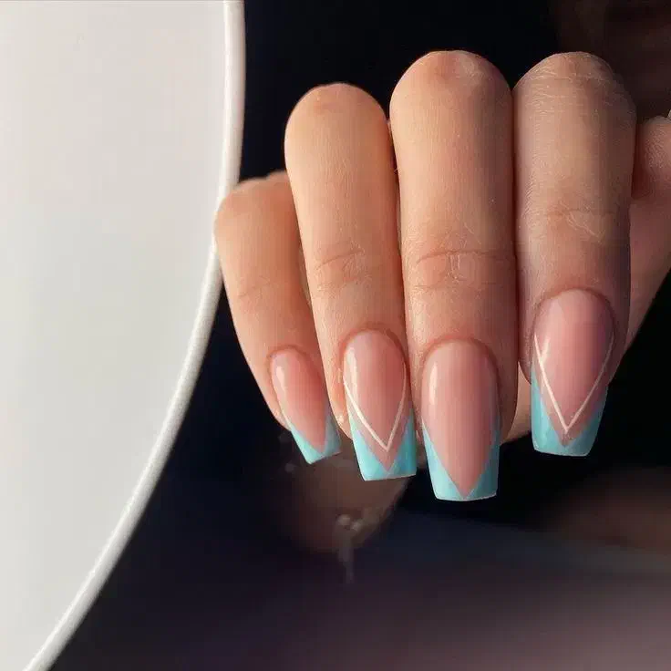 کاشت ناخن|خدمات آرایشگری و زیبایی|رشت, رشتیان|دیوار