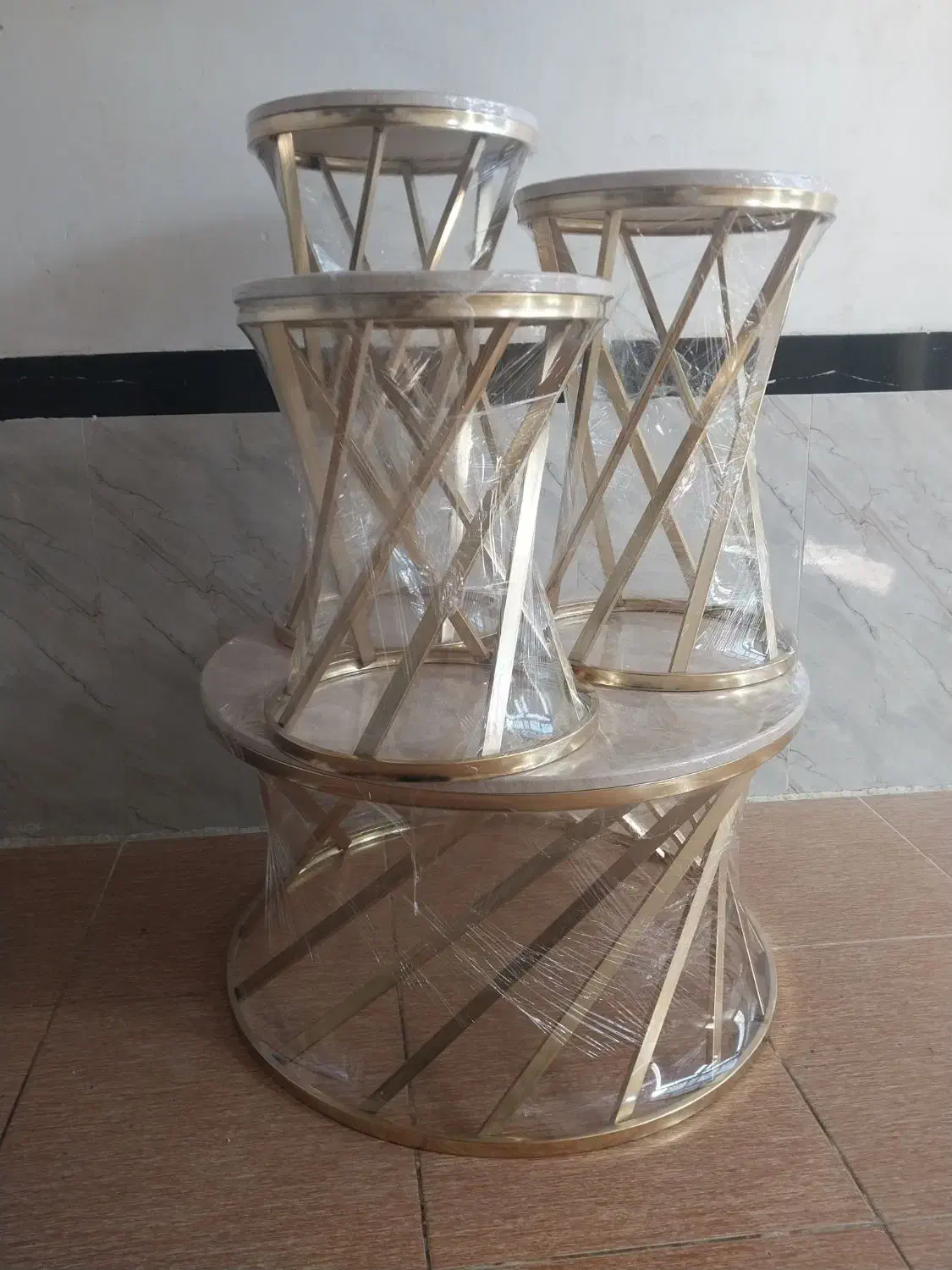 ۴عدد جلو مبلی صفر|مبلمان خانگی و میز عسلی|پیرانشهر, |دیوار