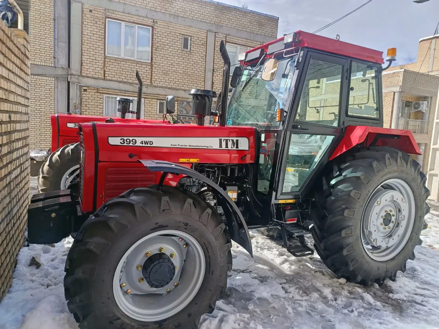 تراکتور399خشک|خودرو سنگین|دیواندره, |دیوار