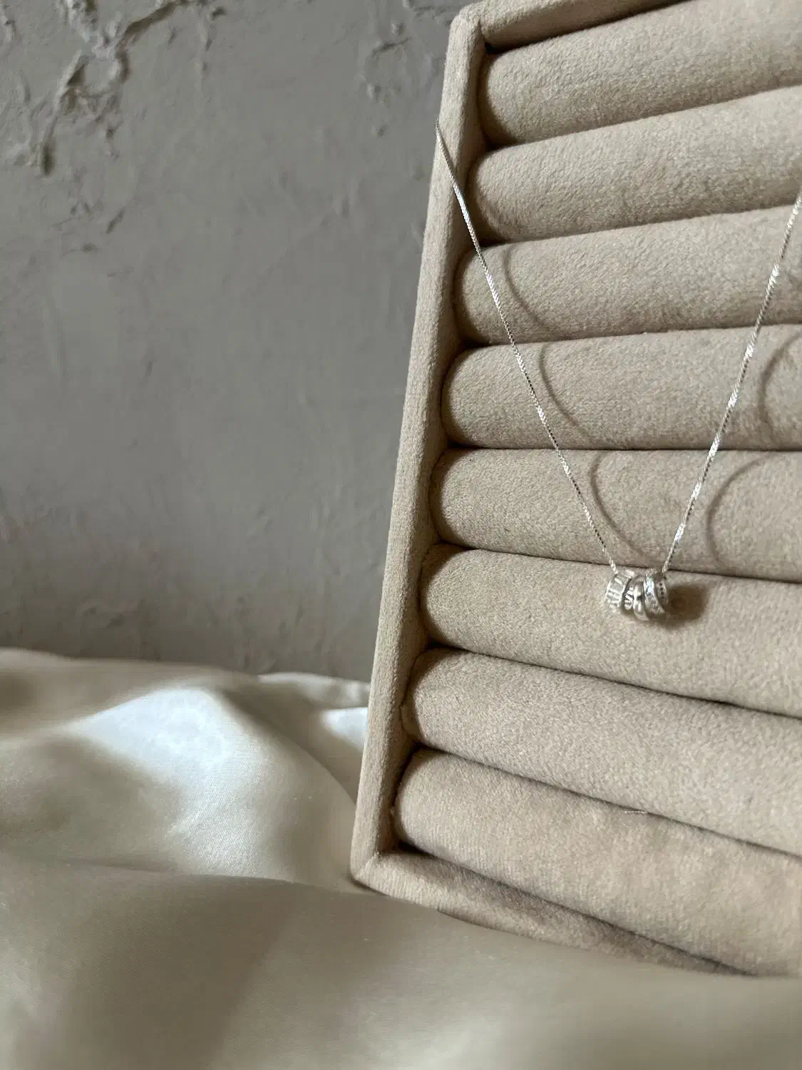 گردنبند های مینیمال آبکاری نقره|بدلیجات|قم, پردیسان|دیوار