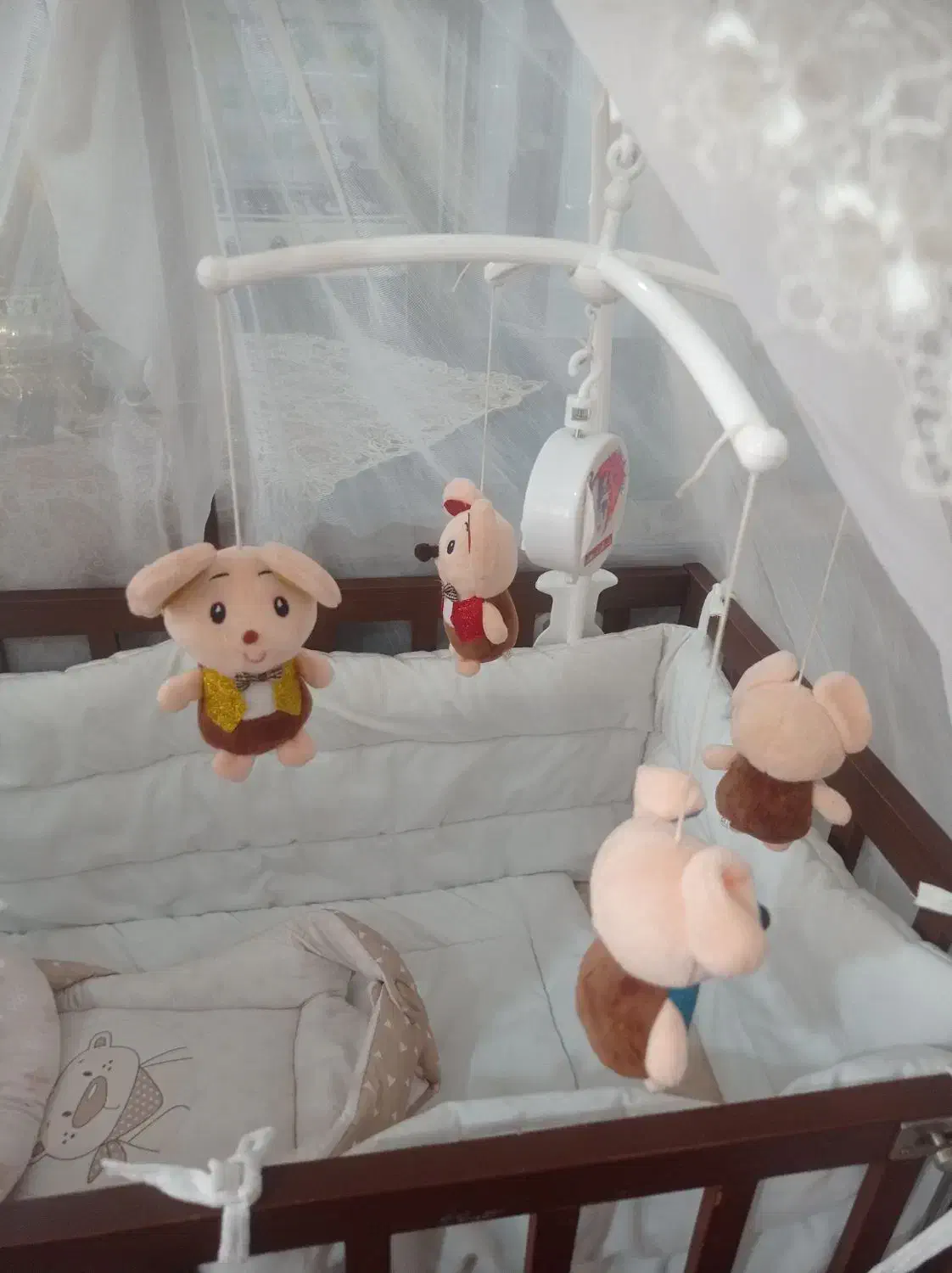 تخت کنار مادر|تخت و صندلی بچه|خسروشاه, |دیوار