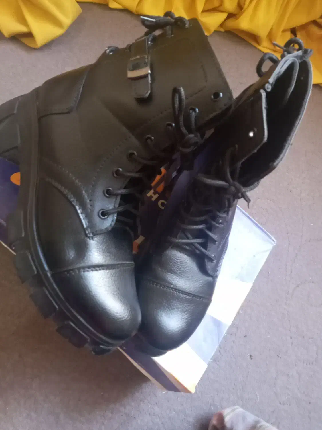 پوتین نیم ساق|کیف، کفش، کمربند|بجنورد, |دیوار