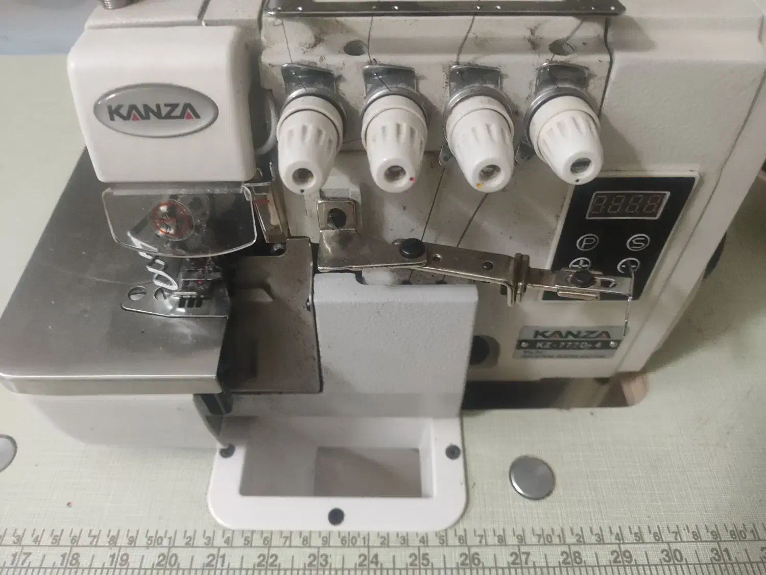 سردوز کانزا چهار نخ|چرخ خیاطی و ریسندگی|آبیک, |دیوار