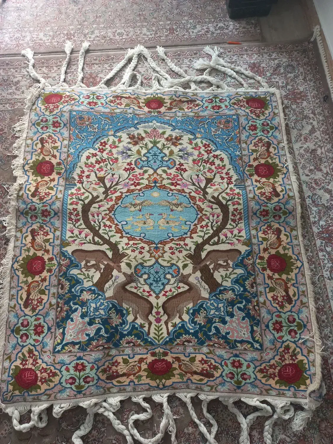 فرش دستباف یک ذرع و نیم طرح شکارگاه|فرش|رشت, شهرک صبا|دیوار