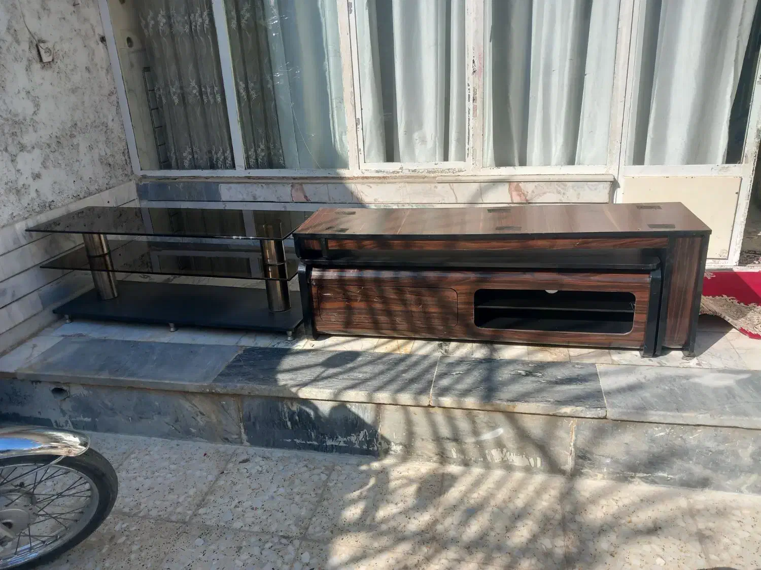 ویترین و میز تلویزیون|بوفه، ویترین، کنسول|خمینی‌شهر, |دیوار