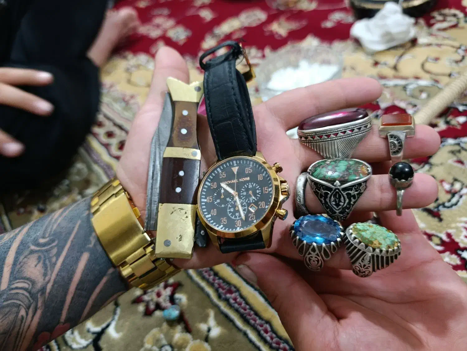 6عدد انگشتر و ساعت و چاقو|جواهرات|زاگرس, |دیوار