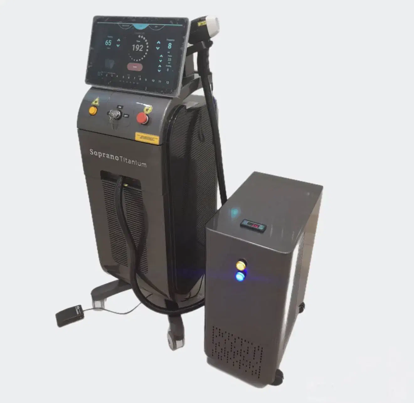 لیزر مو سوپرانو تیتانیوم ۱۸۰۰ وات|آرایشی، بهداشتی، درمانی|تهران, قبا|دیوار