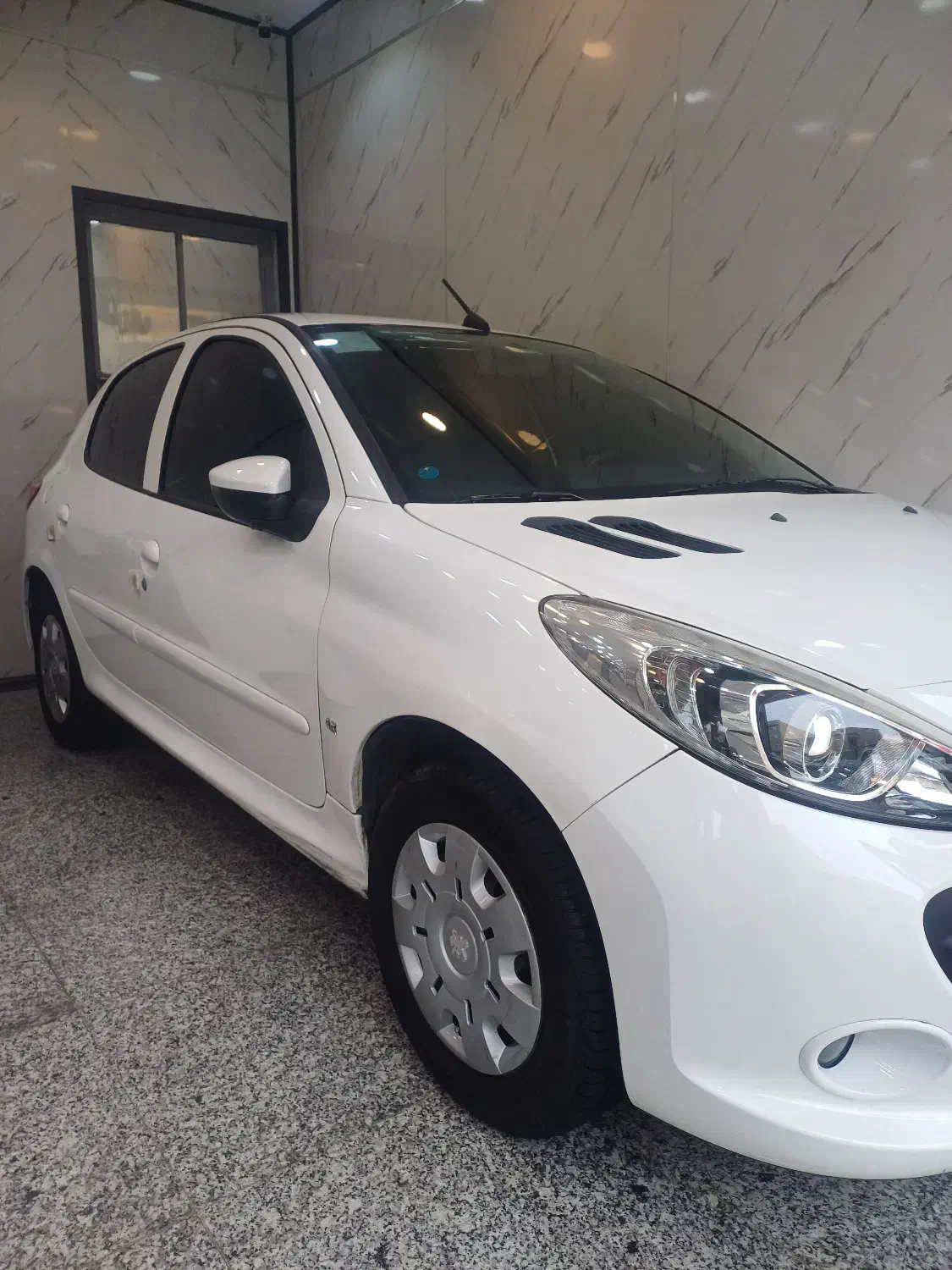 ۲۰۷ مدل ۹۸ درجه۱|خودرو سواری و وانت|تهران, امام حسین|دیوار