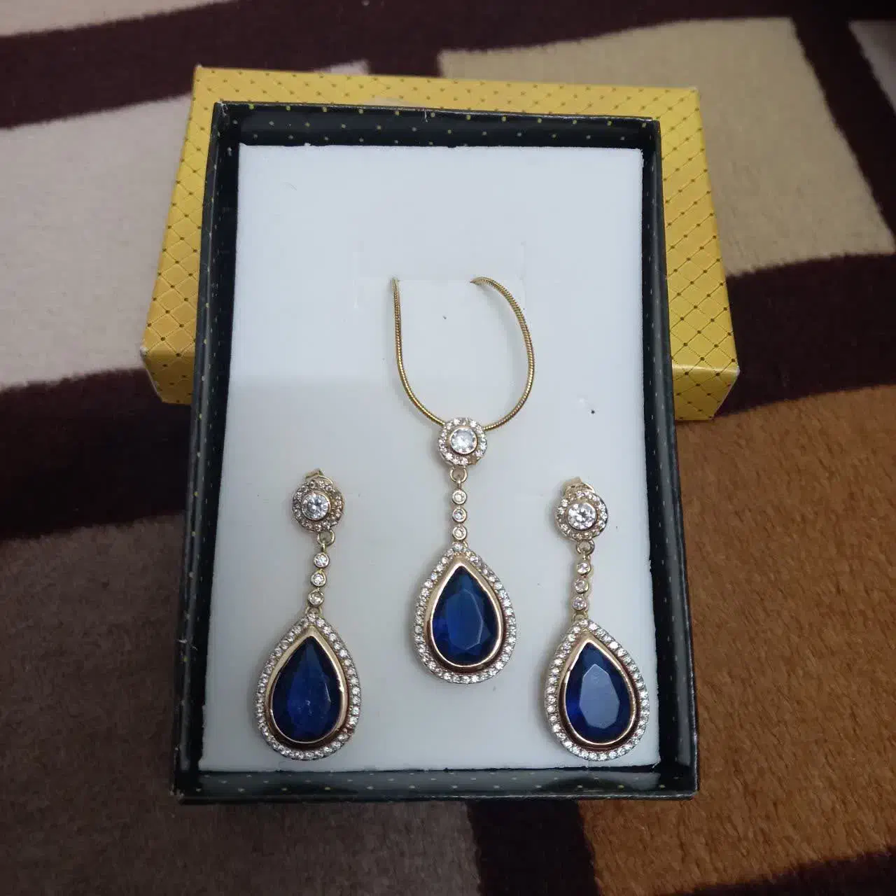 نیم ست زیبا/ اکسسوری/ زیورآلات/ بدلیجات|زیورآلات و اکسسوری|قم, باجک سه|دیوار