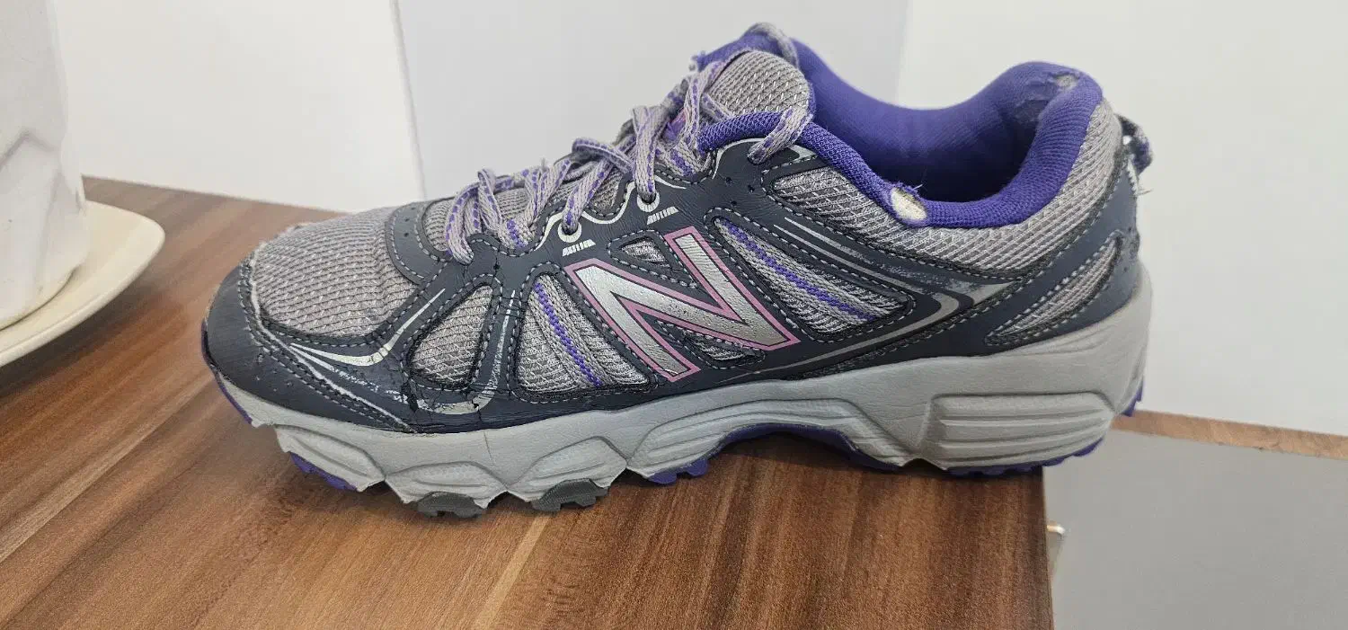 کتونی کارکرده اورجینال سایز ۴۰|کیف، کفش، کمربند|فردیس, نگارستان|دیوار