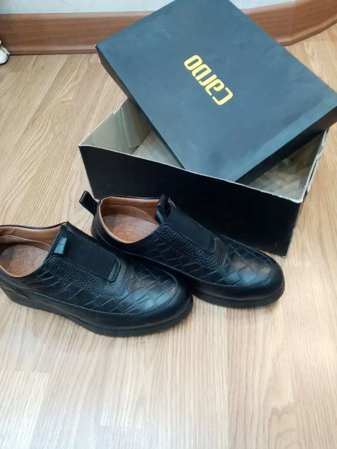 کفش چرم زنانه و کیف زنانه|کیف، کفش، کمربند|صوفیان, |دیوار