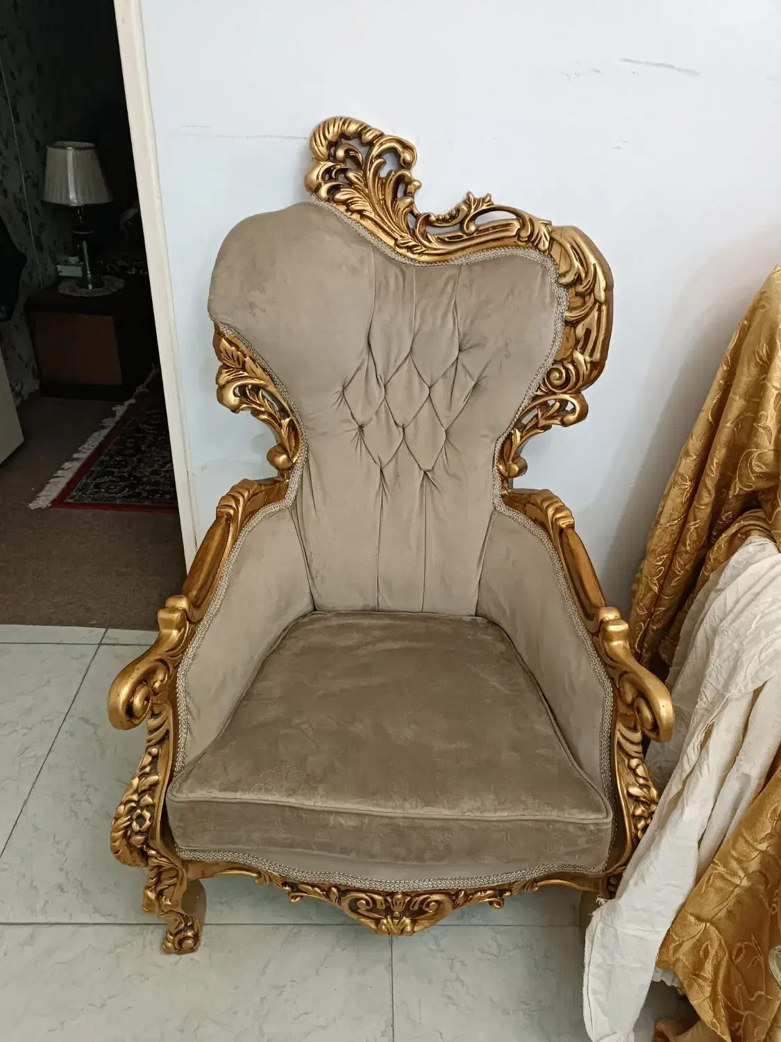 مبل ۷نفره چوب راش پارچه نانو درحد|مبلمان خانگی و میز عسلی|چهارباغ, |دیوار