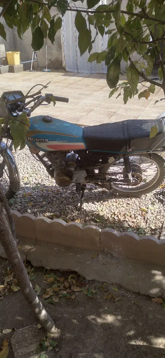 موتور ۱۲۵ نیرو موتور|موتورسیکلت|اسفرورین, |دیوار