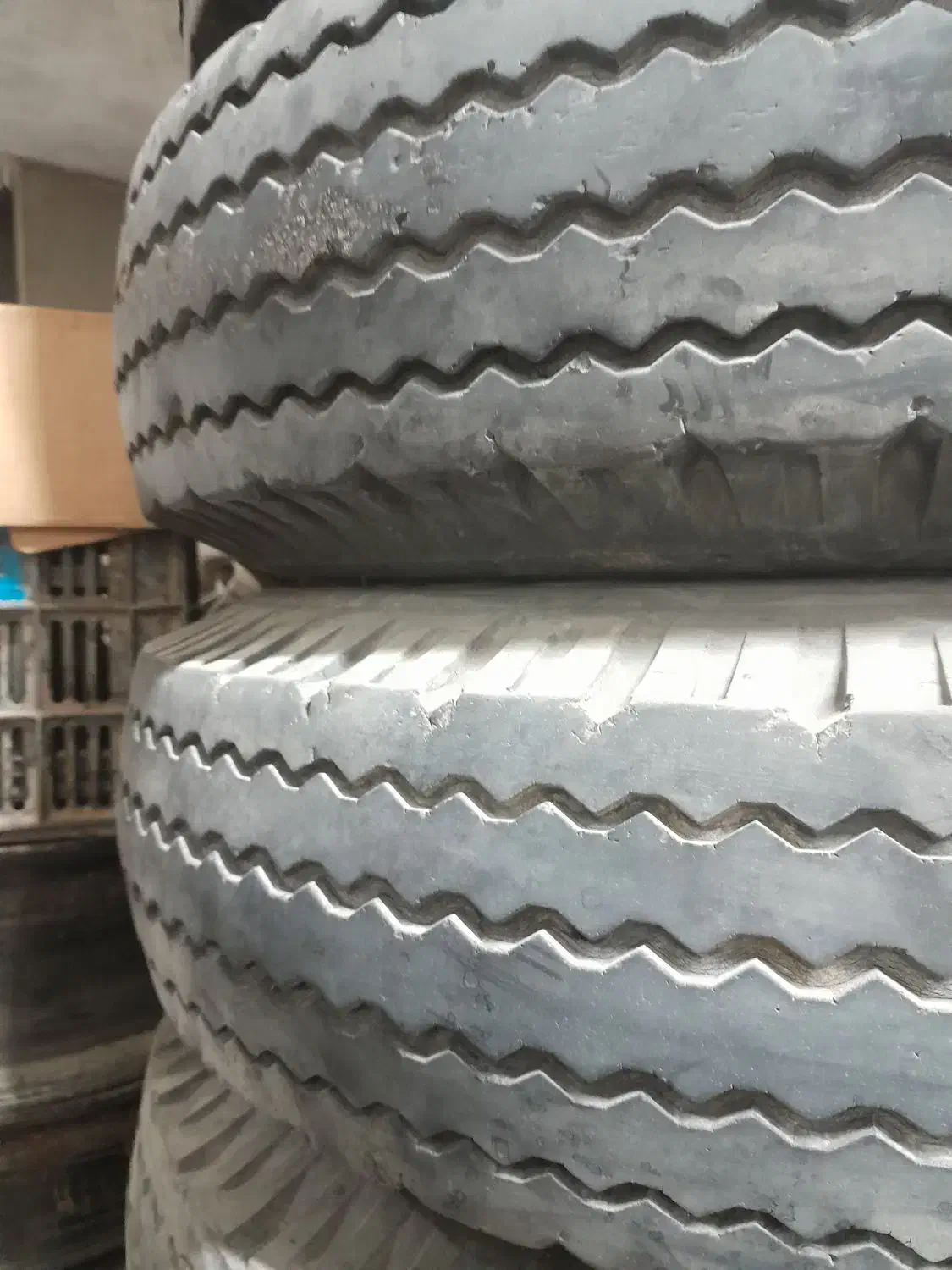 لاستیک‌نیسان‌تیوپلس‌خاوری|قطعات یدکی و لوازم جانبی|قوچان, |دیوار