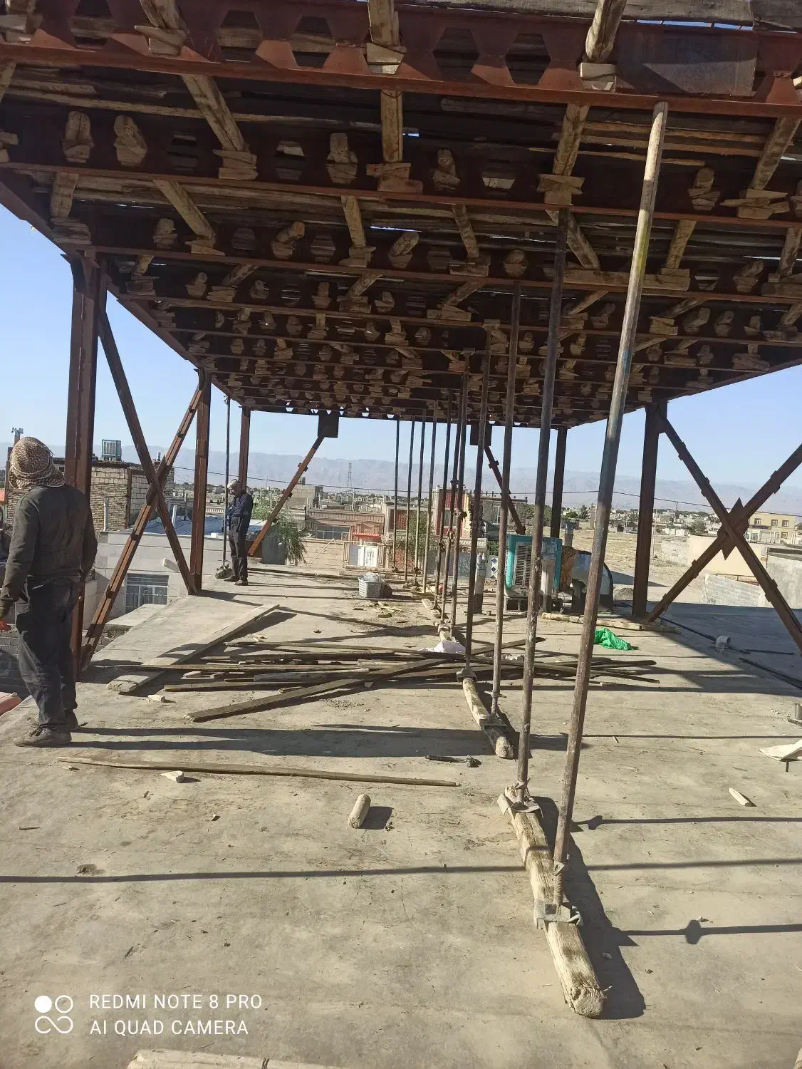 به تعدادی نیروی ماهر ونیمه ماهر قالب بند نیاز مندی|استخدام معماری، عمران و ساختمانی|چناران, |دیوار
