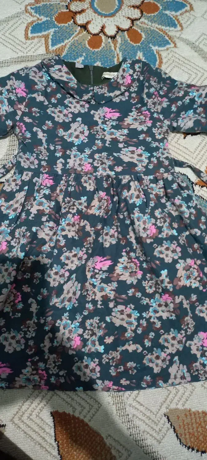 پیراهن|لباس|رباطکریم, رباطکریم|دیوار