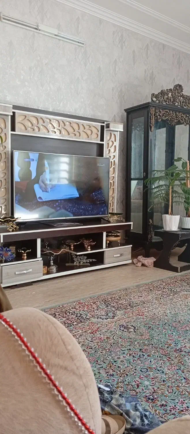 میز تلویزیون و بوفه|بوفه، ویترین، کنسول|بم, |دیوار