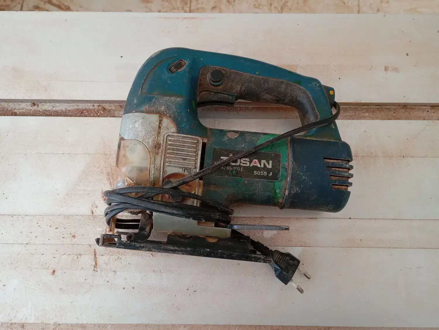 اره چکشی یا عمود بر توسن اصل|ابزارآلات|اهر, |دیوار