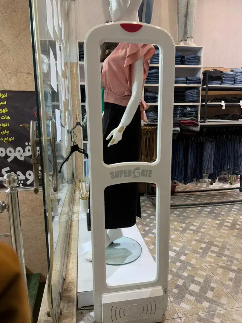 گیت دزدگیر مانکن|فروشگاه و مغازه|یزد, |دیوار