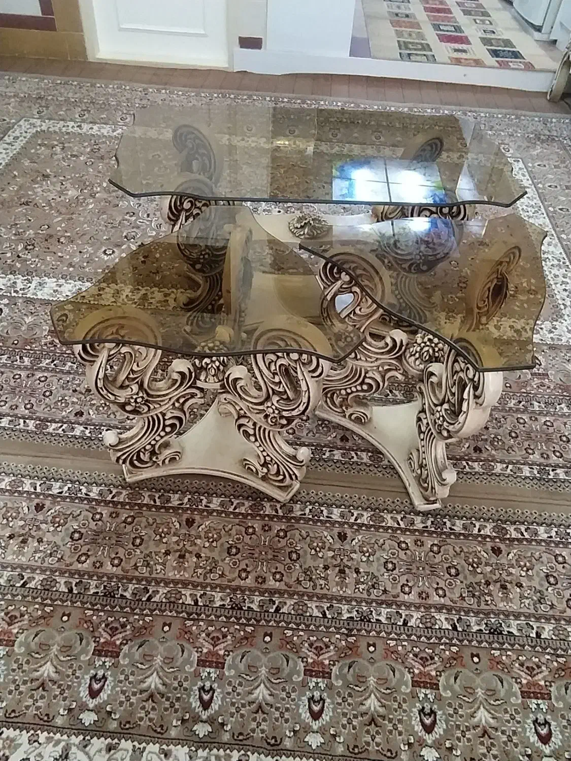 میزوعسلی|مبلمان خانگی و میز عسلی|میانه, |دیوار