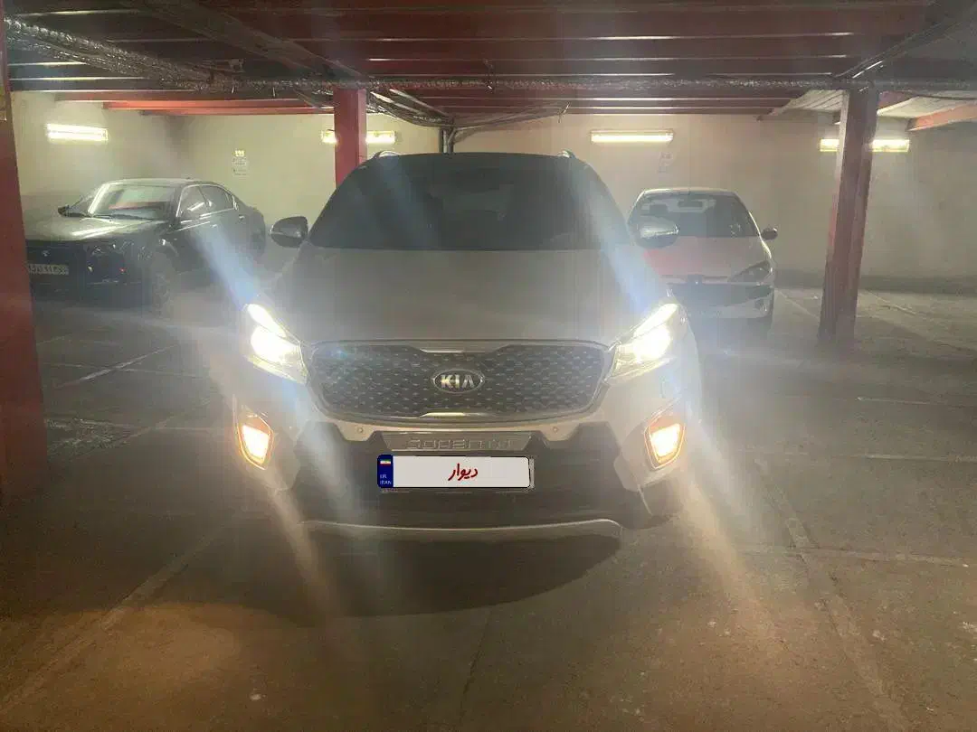 سورنتو ۲۰۱۵|خودرو سواری و وانت|تهران, سعادت‌آباد|دیوار