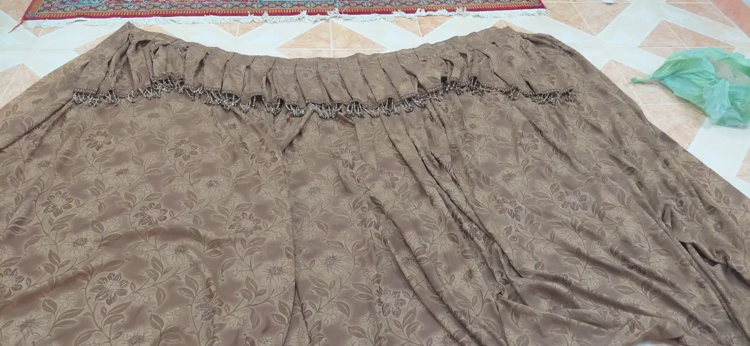 پرده|پرده، رانر، رومیزی|قم, قلعه کامکار|دیوار