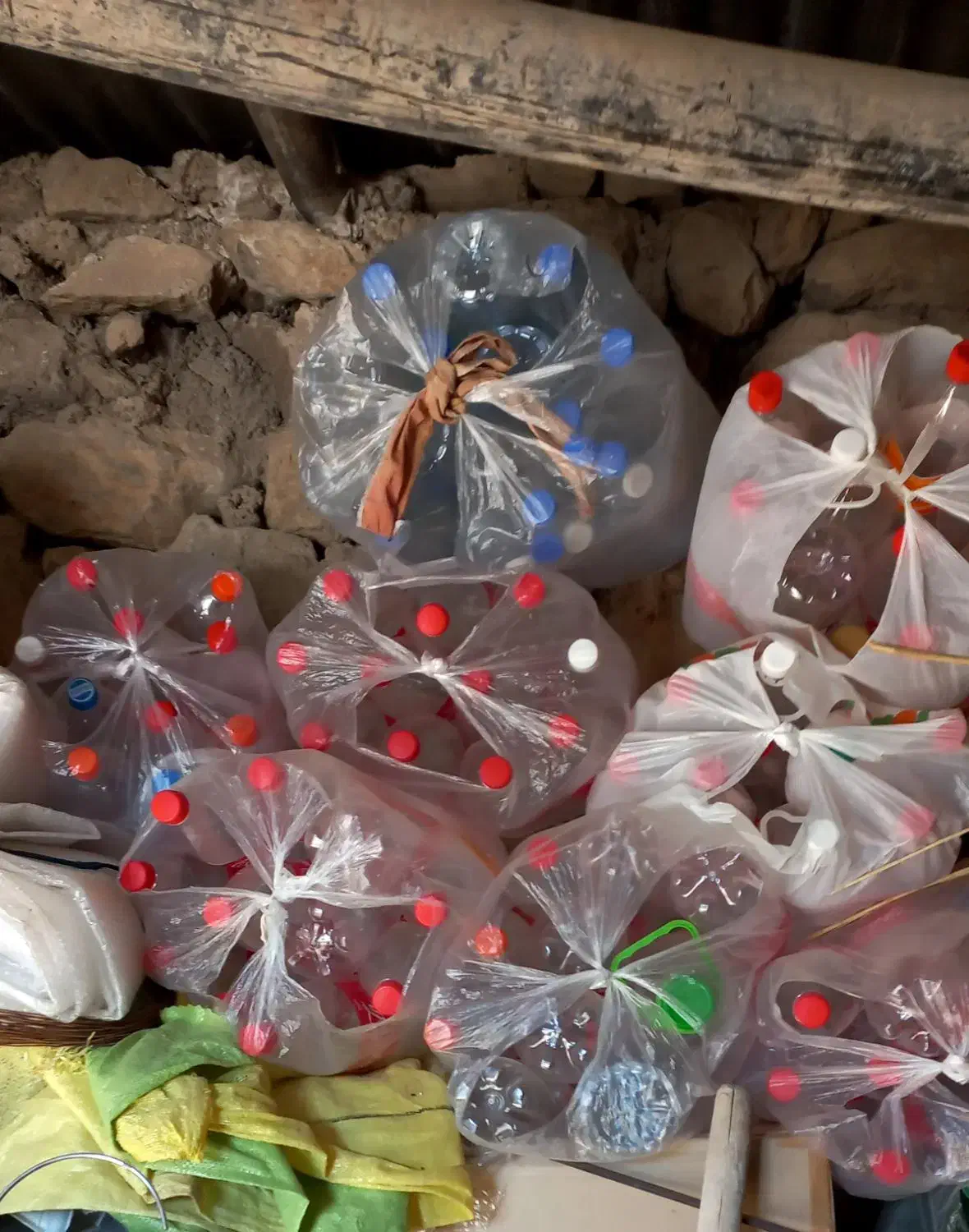 کیسه،جانوشابه.شیشه ترشی.دبه.لاستیک|عمدهفروشی|بدره, |دیوار