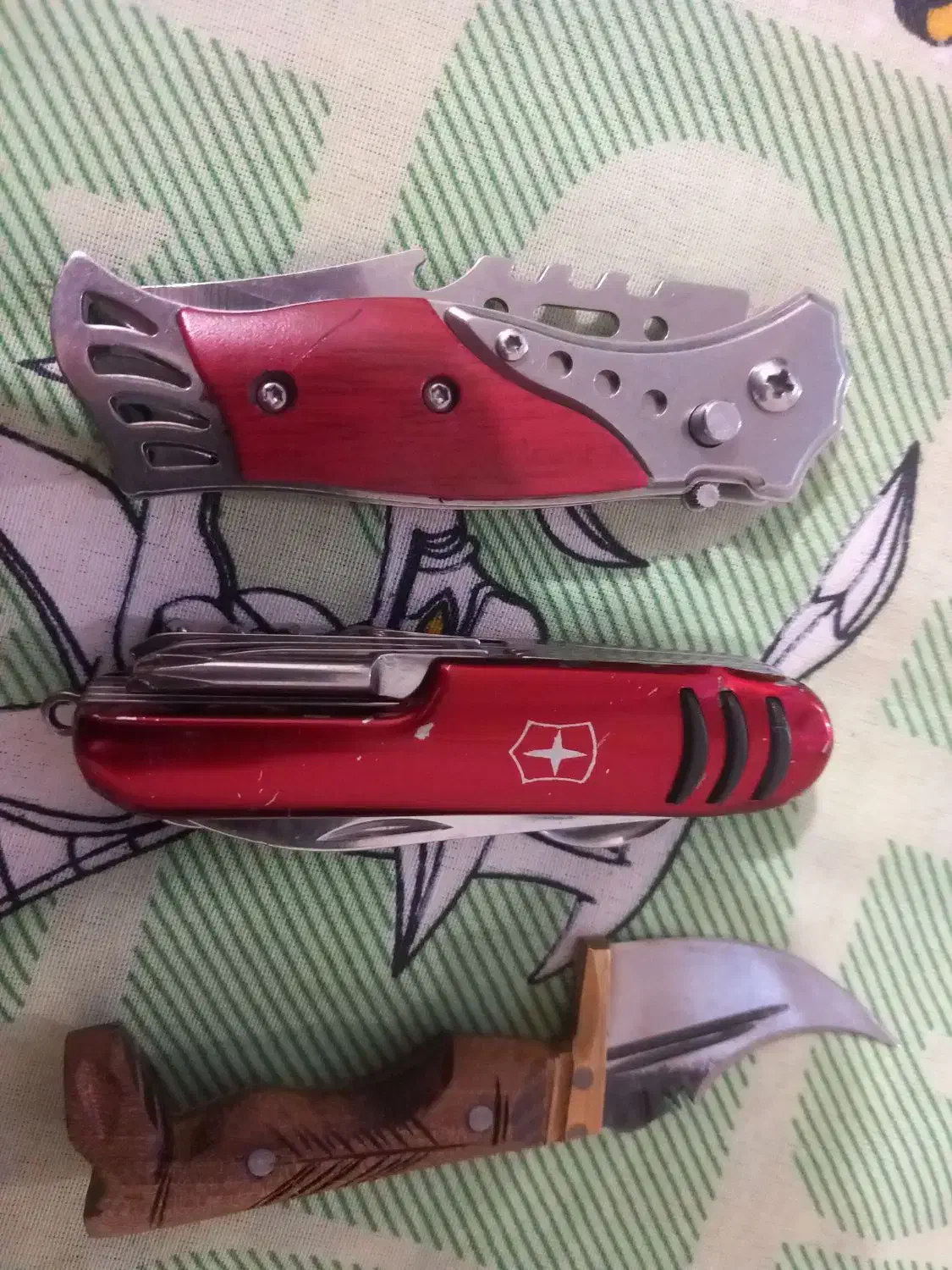 ۳ عدد چاقو|کوهنوردی و کمپینگ|سلماس, |دیوار