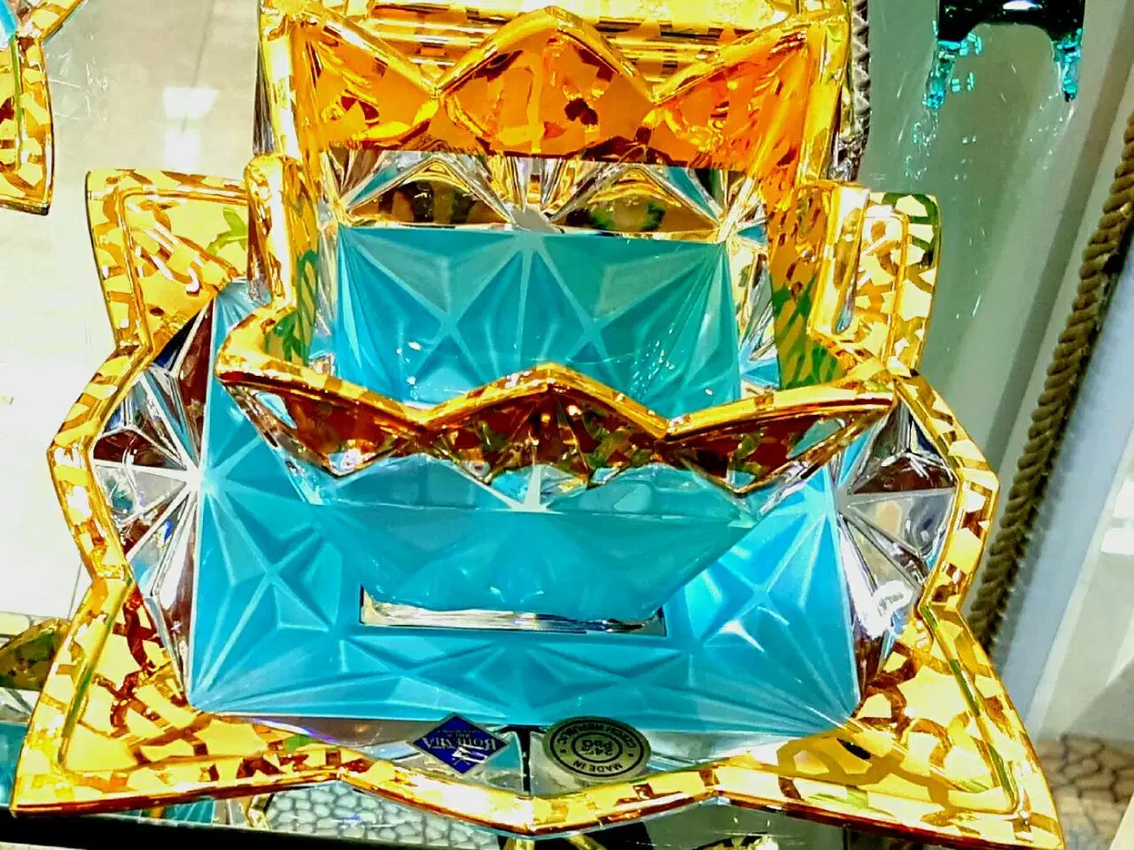 نیروی خانم مجرد برای کار ظروف کریستال و آرکوپال|استخدام هنری و رسانه|اصفهان, شهرک صنعتی جی|دیوار