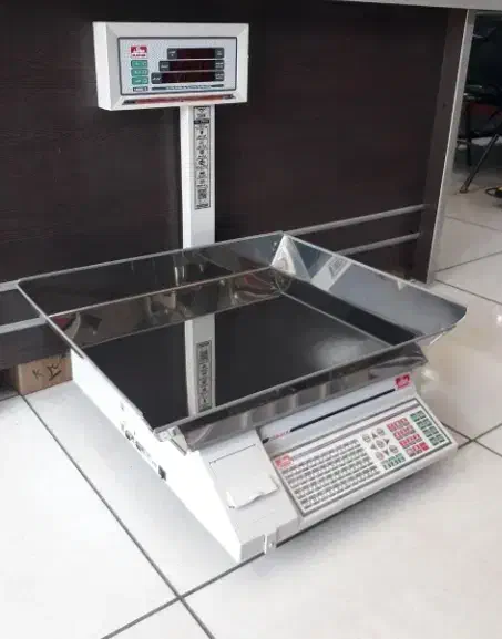 دیجیتال ترازو و امگا چرخ گوشت|فروشگاه و مغازه|تهران, نارمک|دیوار