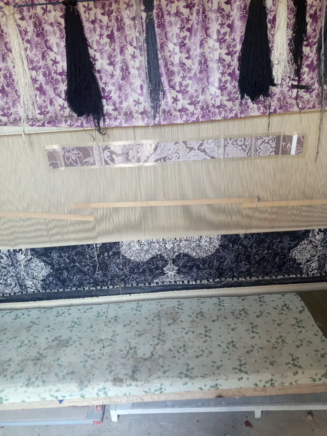 فروش قالی تمام ابریشم نیمه کاره 2.5. 3.5|فرش|مراغه, |دیوار