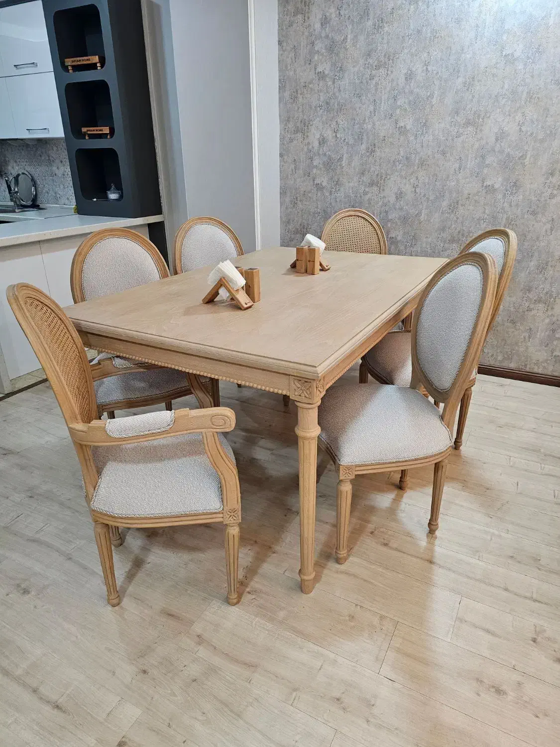 نیروی رویه کوب ماهرونیمه ماهر،نجار وکلافساز و ساده|استخدام صنعتی، فنی، مهندسی|پردیس, سیاه سنگ|دیوار