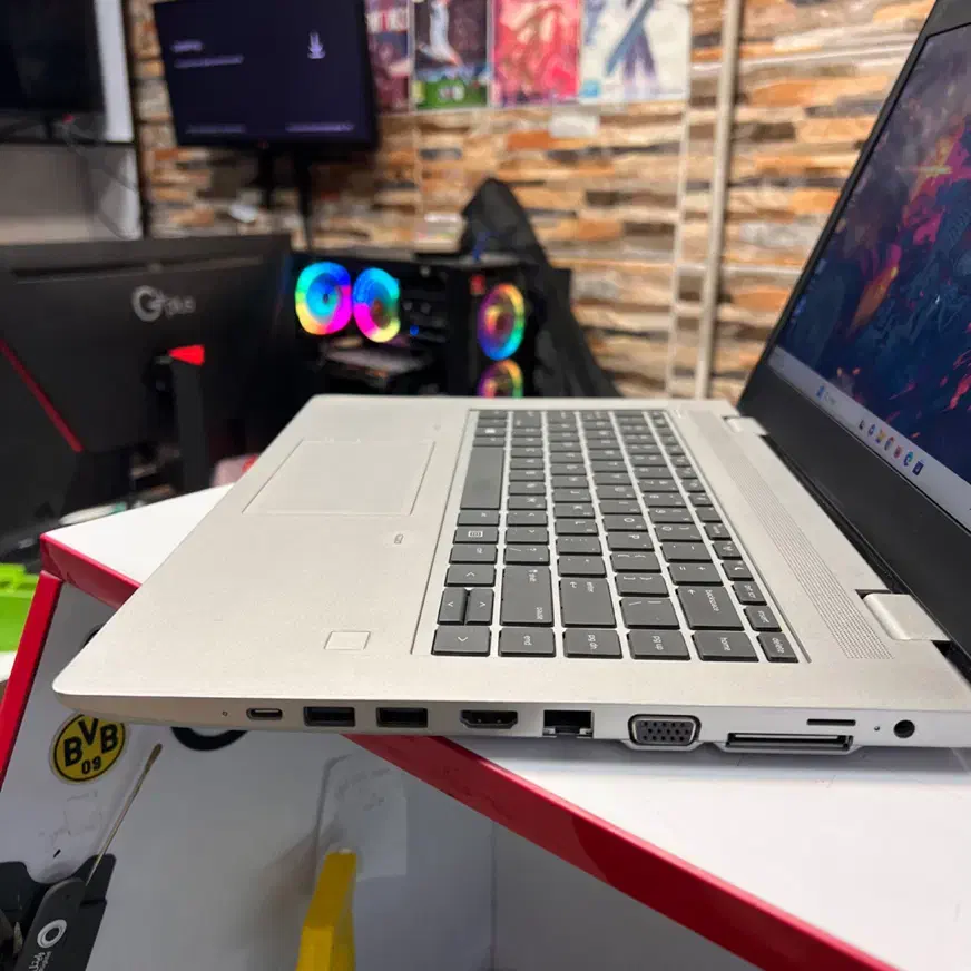 لپتاپ hp i5 نسل هشتم رم ۸ هشت هسته ای|رایانه همراه|قدس, شهرقدس|دیوار