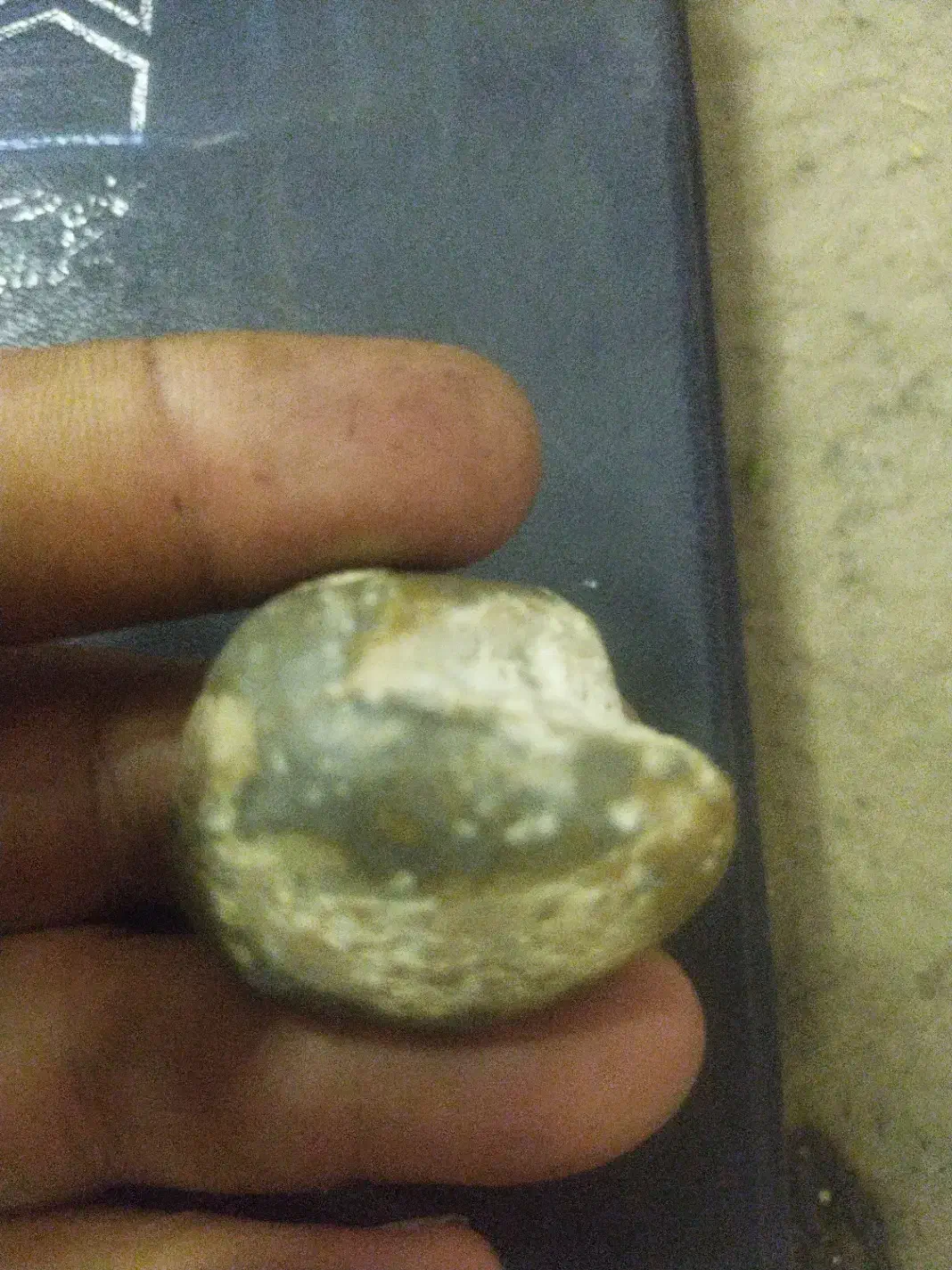 فروش به قیمت روز سنگ باستانی بانقش زیبا|کلکسیون اشیاء عتیقه|اصفهان, دانشگاه اصفهان|دیوار