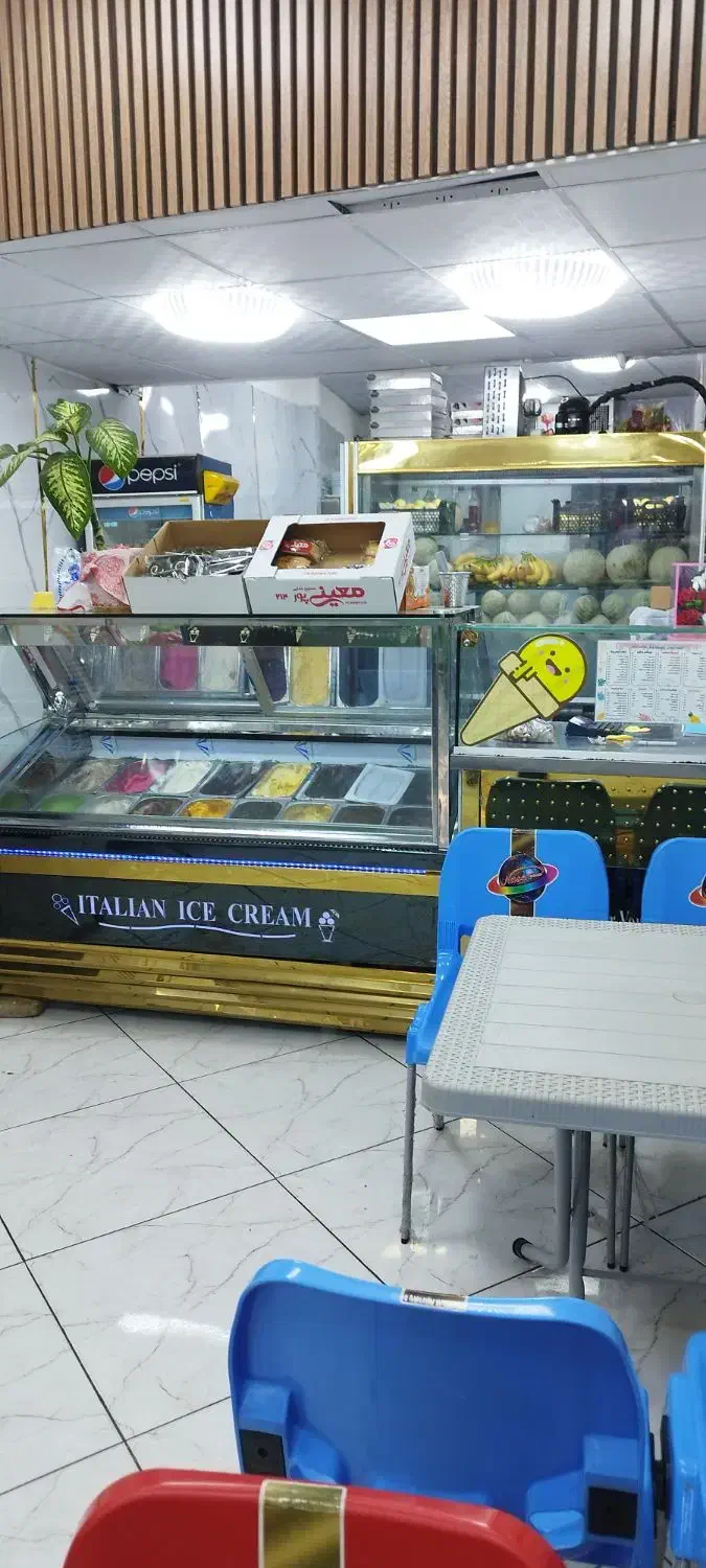 واگذاری 100متر مغازه شیرینی و بستنی|اجارهٔ مغازه و غرفه|قدس, شهرقدس|دیوار