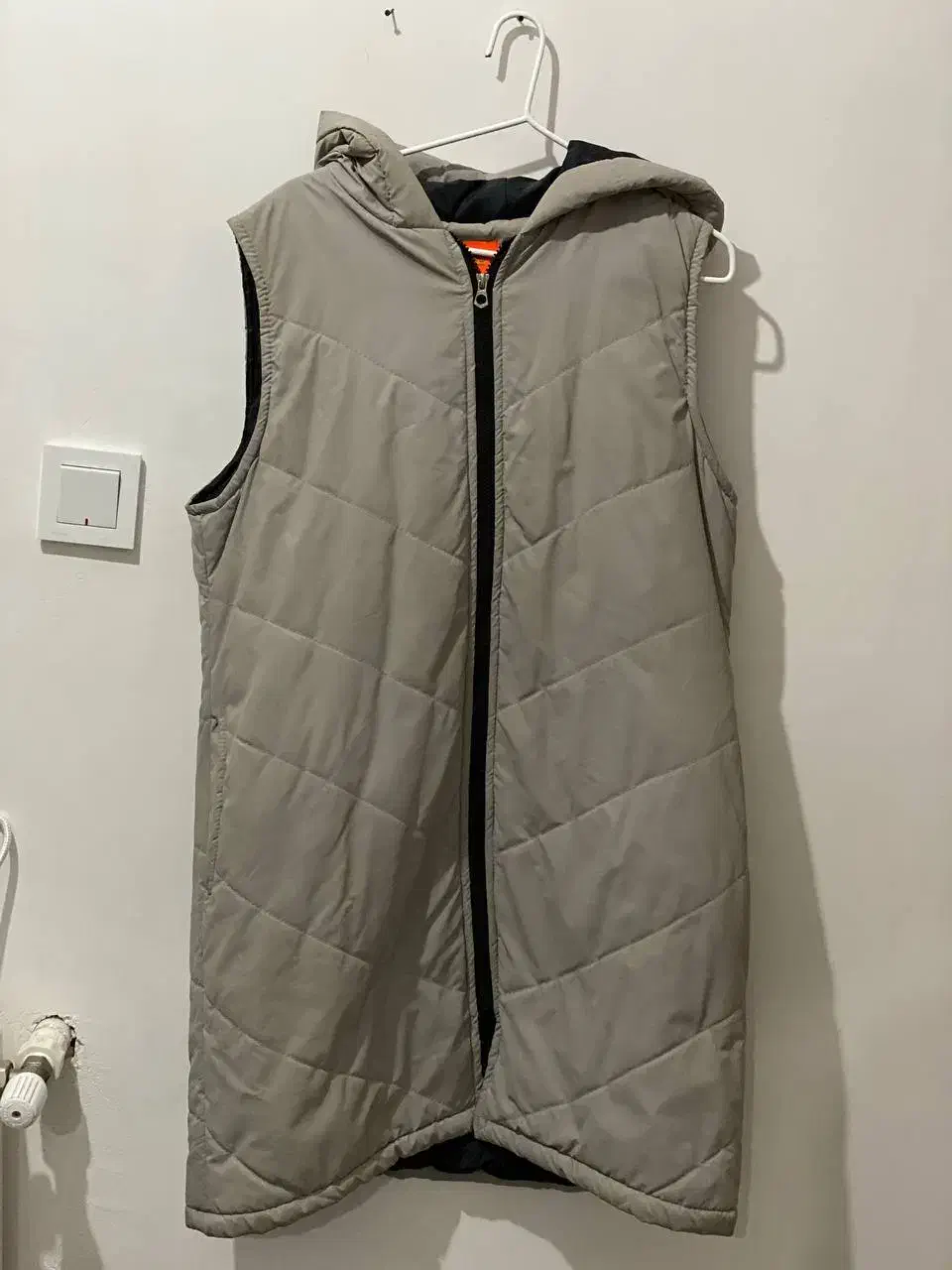 پافر و هودی|لباس|رشت, رودباری|دیوار