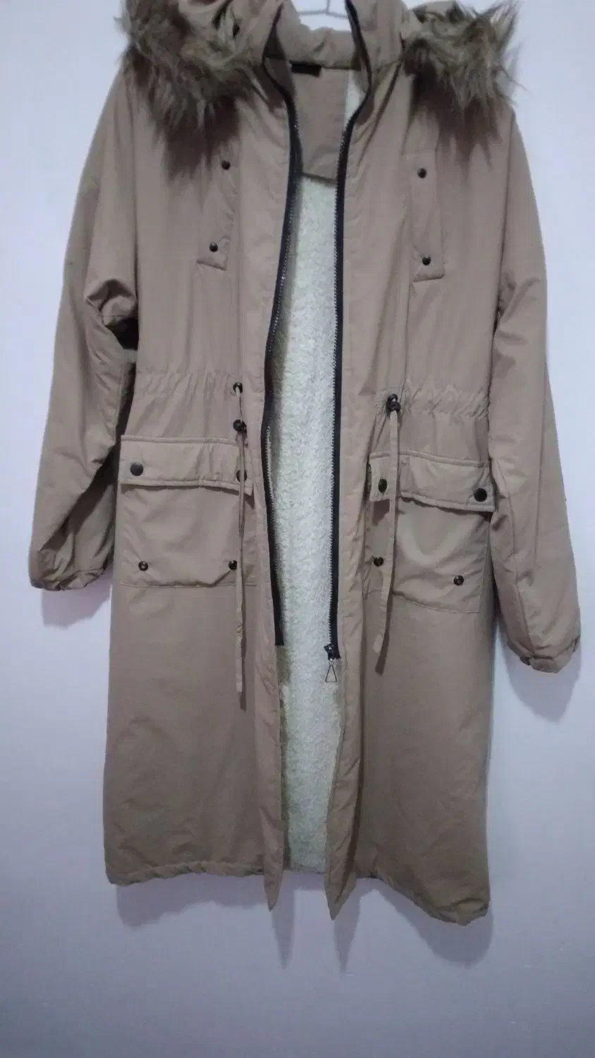 کابشن|لباس|سنندج, |دیوار