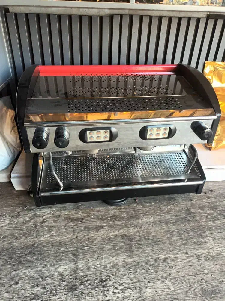 دستگاه صنعتی اسپرسو ساز|کافی‌شاپ و رستوران|تهران, مشیریه|دیوار