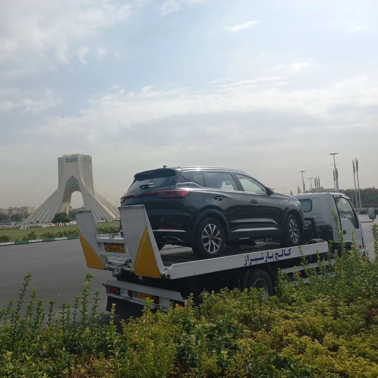 امداد خودرو کفی خودروبر خودروسوار|خدمات حمل و نقل|شیراز, زرهی|دیوار