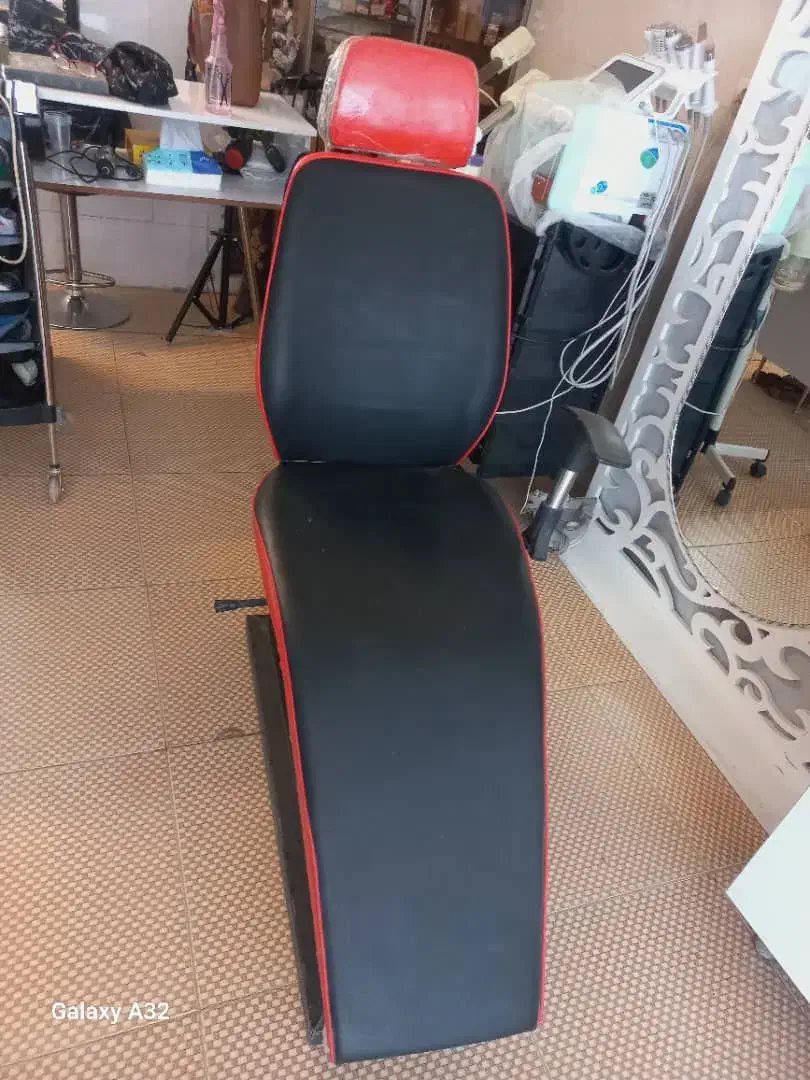 آینه وسایل ناخن دستگاه وکس صندلی اصلاح|حراج|اصفهان, جلالیه|دیوار