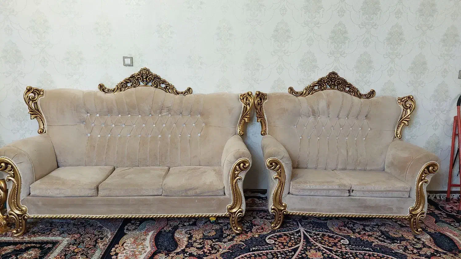 فروش مبلمان ۹ نفره کلاسیک|مبلمان خانگی و میز عسلی|خرمدشت, |دیوار