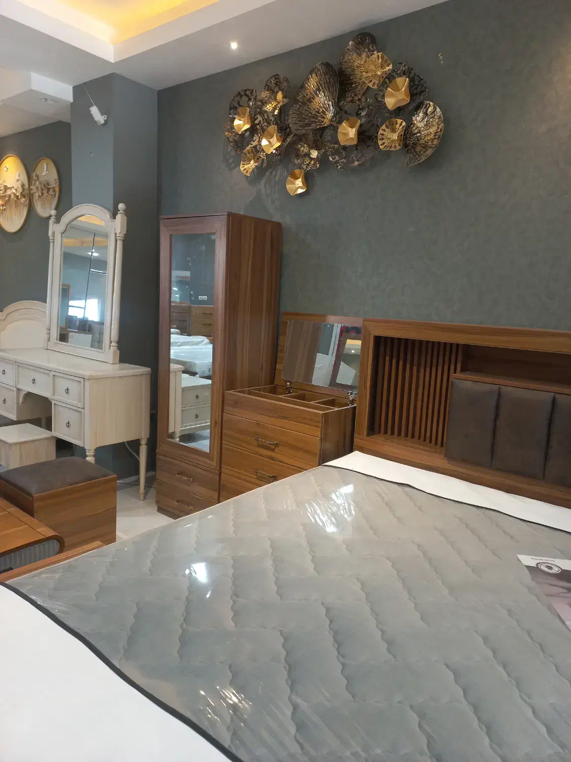 سرویس خواب ناپولی|تخت و سرویس خواب|بجنورد, |دیوار