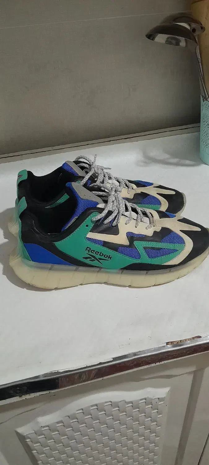 کفش ربوک|کیف، کفش، کمربند|ارومیه, |دیوار