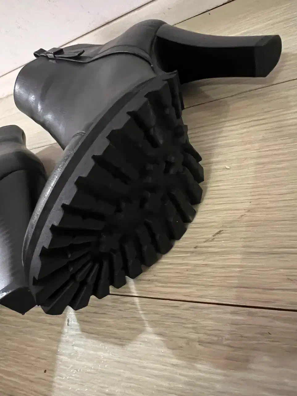 نیم بوت|کیف، کفش، کمربند|سنندج, |دیوار