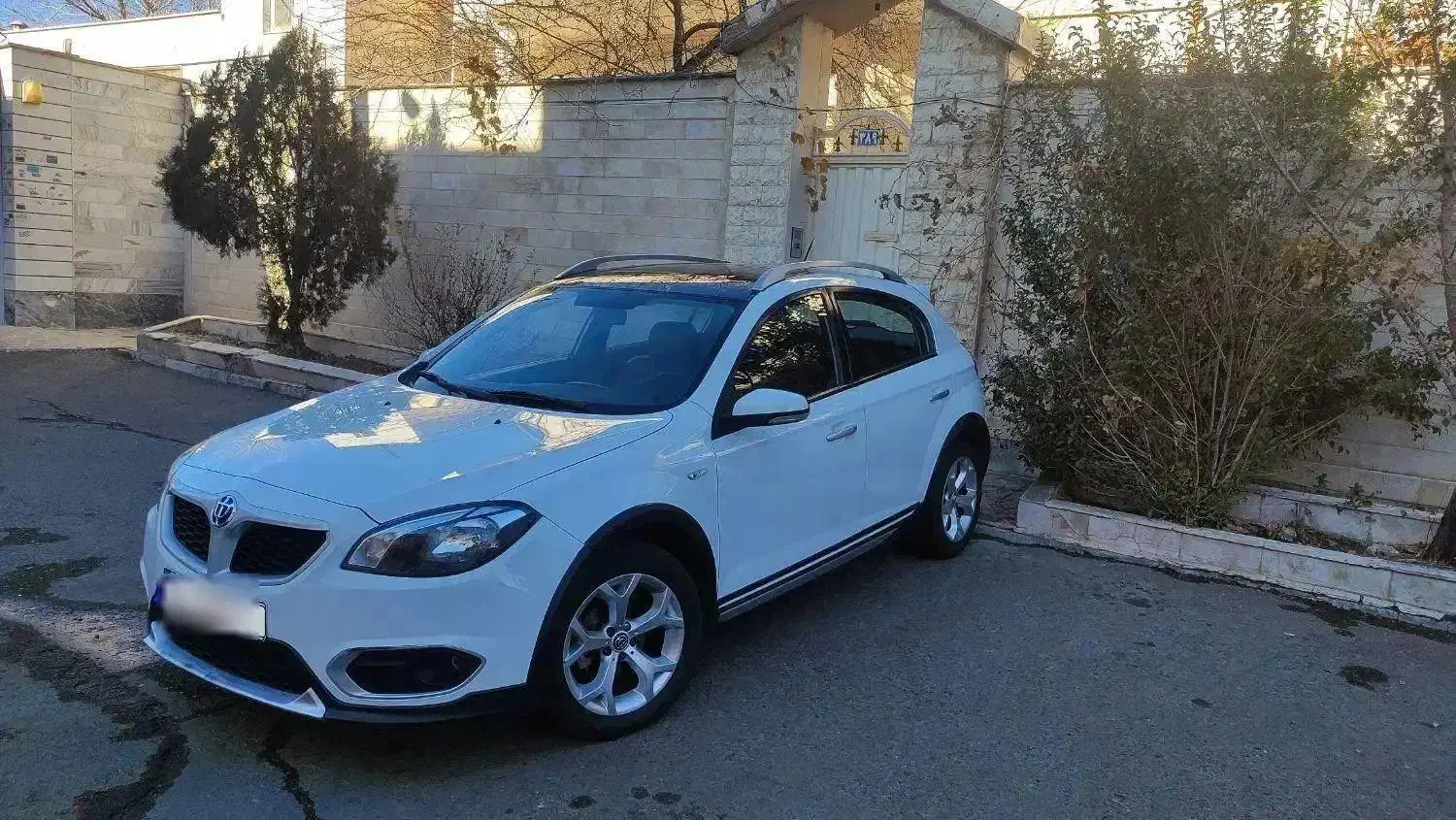 برلیانس کراس|خودرو سواری و وانت|زنجان, |دیوار