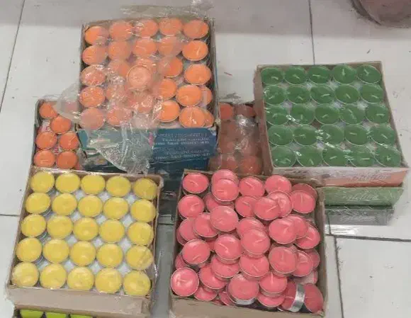 شمع وارمر رنگی ۴ ساعت سوز زرین بسته ۱۰۰ عدی|صنایع دستی و سایر لوازم تزئینی|قم, تکیه آقا سید حسنی|دیوار