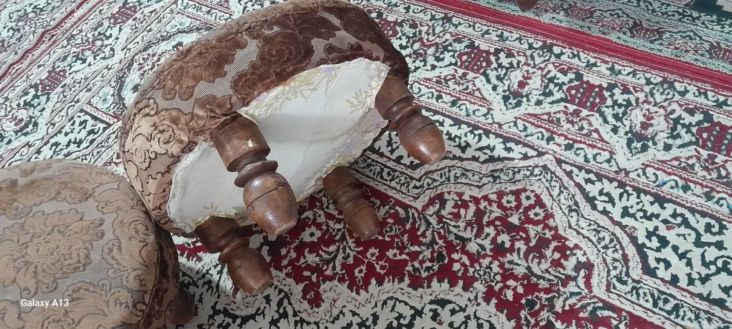 پاف دو عدد|صندلی و نیمکت|کرمان, |دیوار