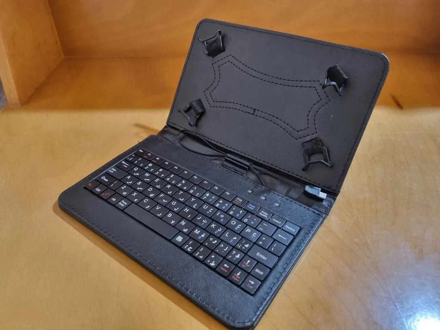 کیف کیبورد دار مناسب تبلت ۷ و ۸ اینچ|لوازم جانبی موبایل و تبلت|قم, دروازه قلعه|دیوار