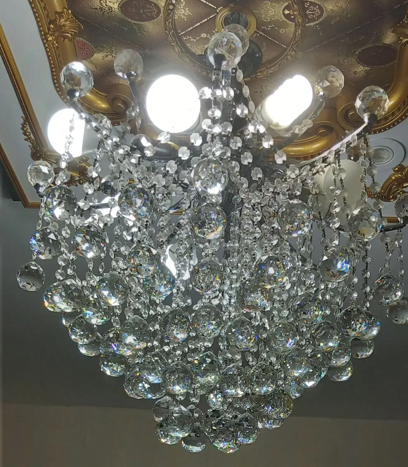 لوستر 8شعله سالم|لوستر و چراغ آویز|شهریار, شهرک شاهد|دیوار