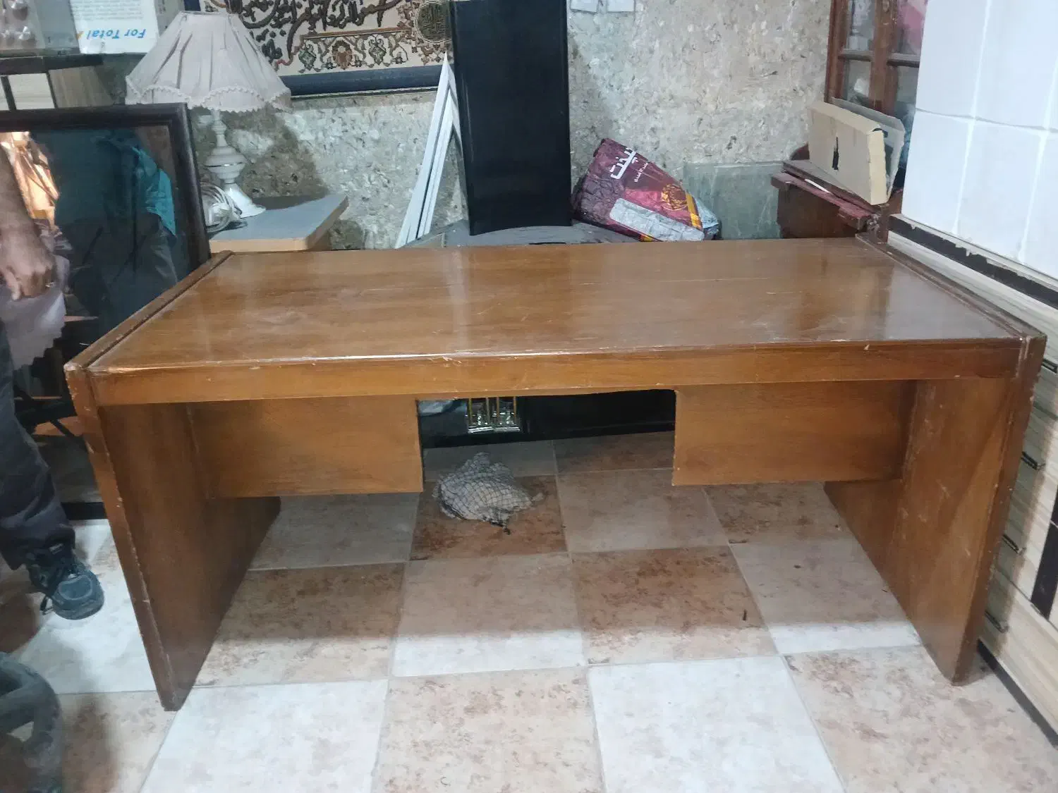 میز اداری چوب محکم با۴کشو|دفتر کار|خرمآباد, |دیوار